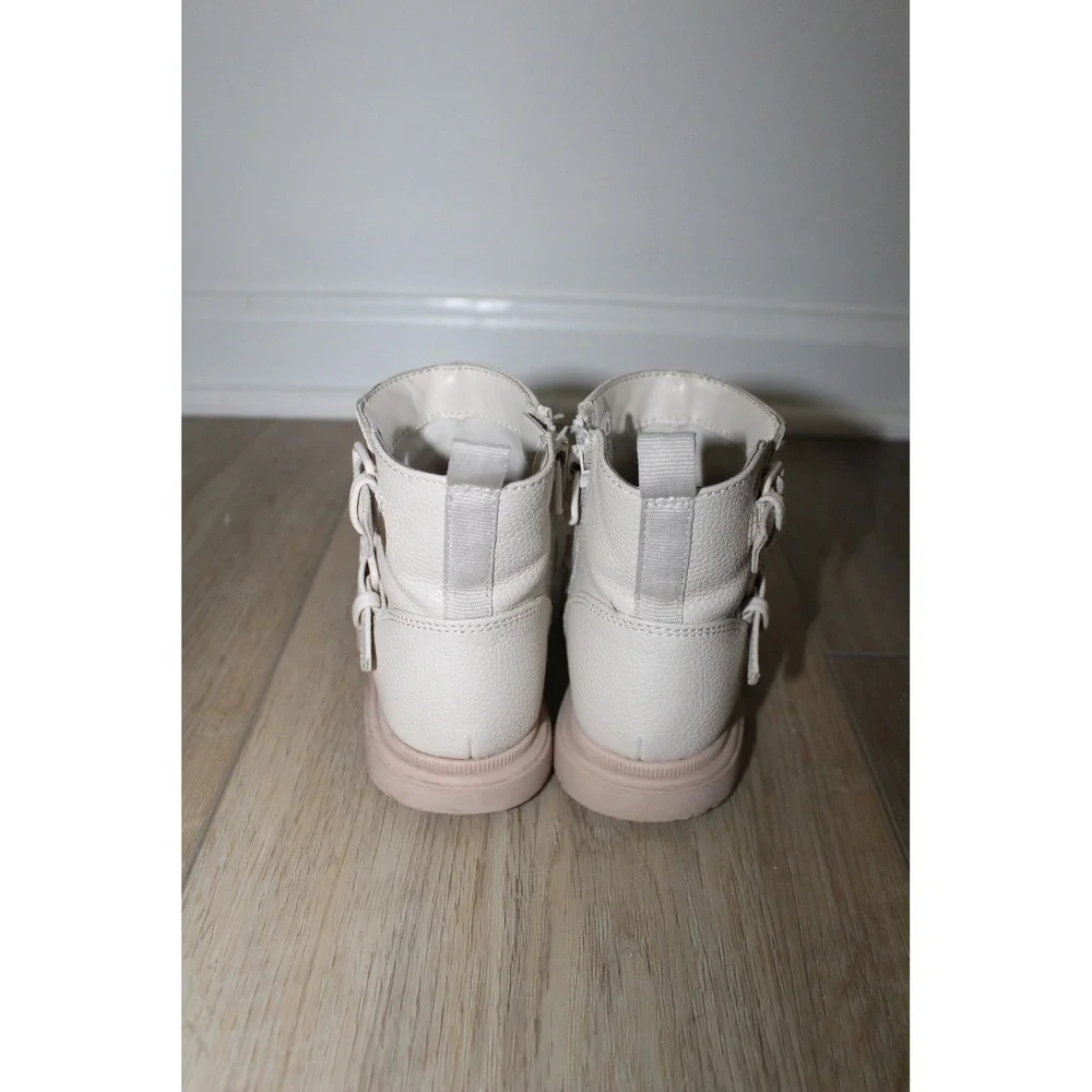 Cat & Jack Girls Cream Faux Leather Moto Ankle Boots Size 10 Zip Up Buckle